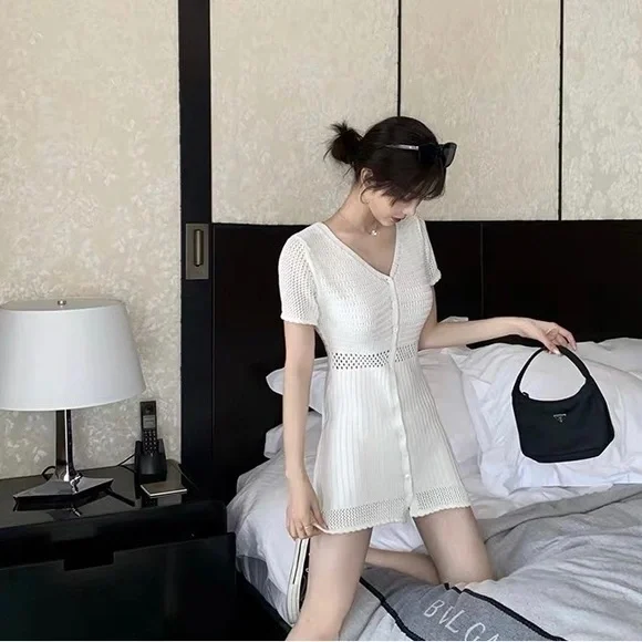 Dress - Picture 5 of 6